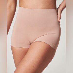 SPANXshape ExtraOrdinary Boyshort